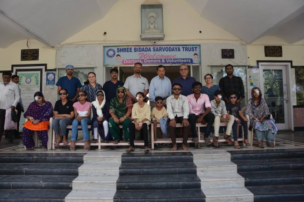 Paramedical students at Drashti Netralaya